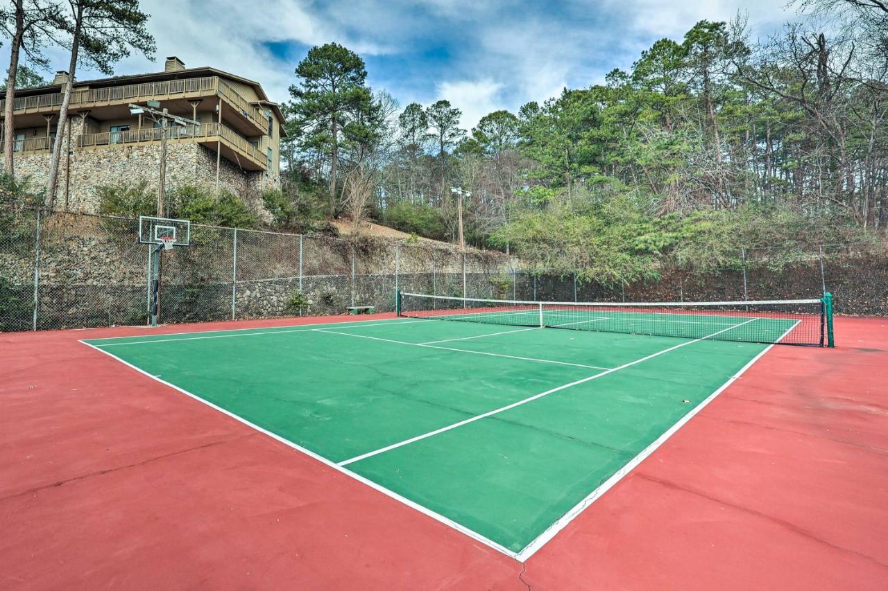 Quaint Hot Springs Condo With Views And Pool Access! 외부 사진